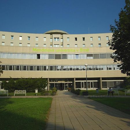 Kolej Akademie Hotel Brno Luaran gambar