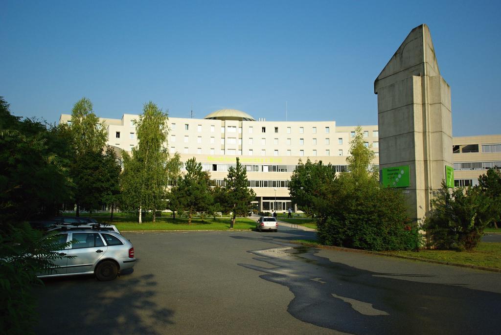 Kolej Akademie Hotel Brno Luaran gambar