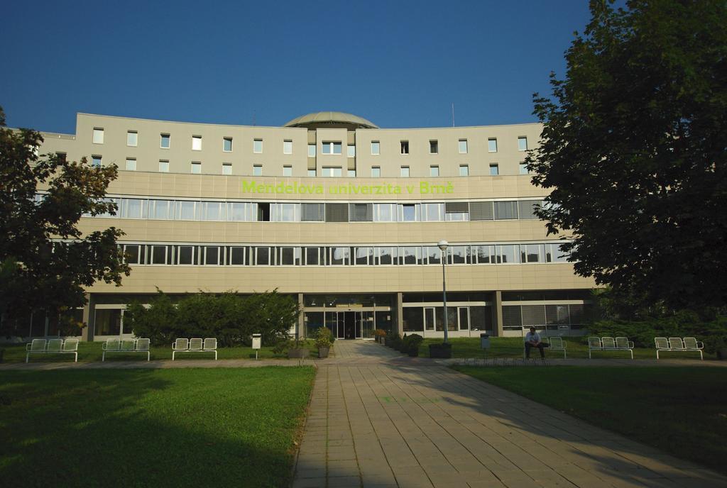 Kolej Akademie Hotel Brno Luaran gambar