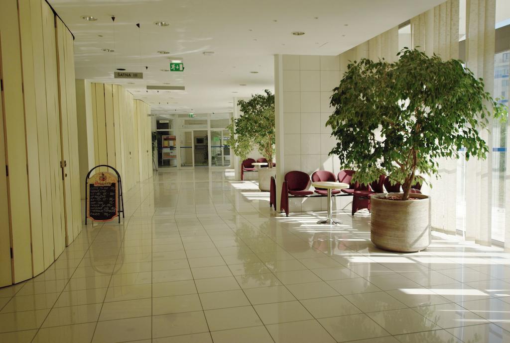 Kolej Akademie Hotel Brno Luaran gambar