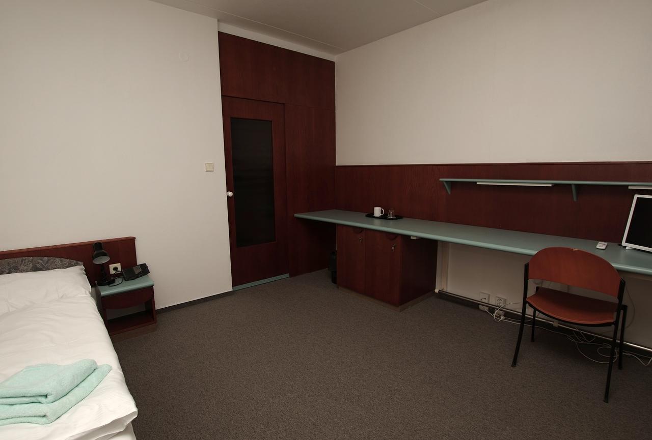 Kolej Akademie Hotel Brno Luaran gambar