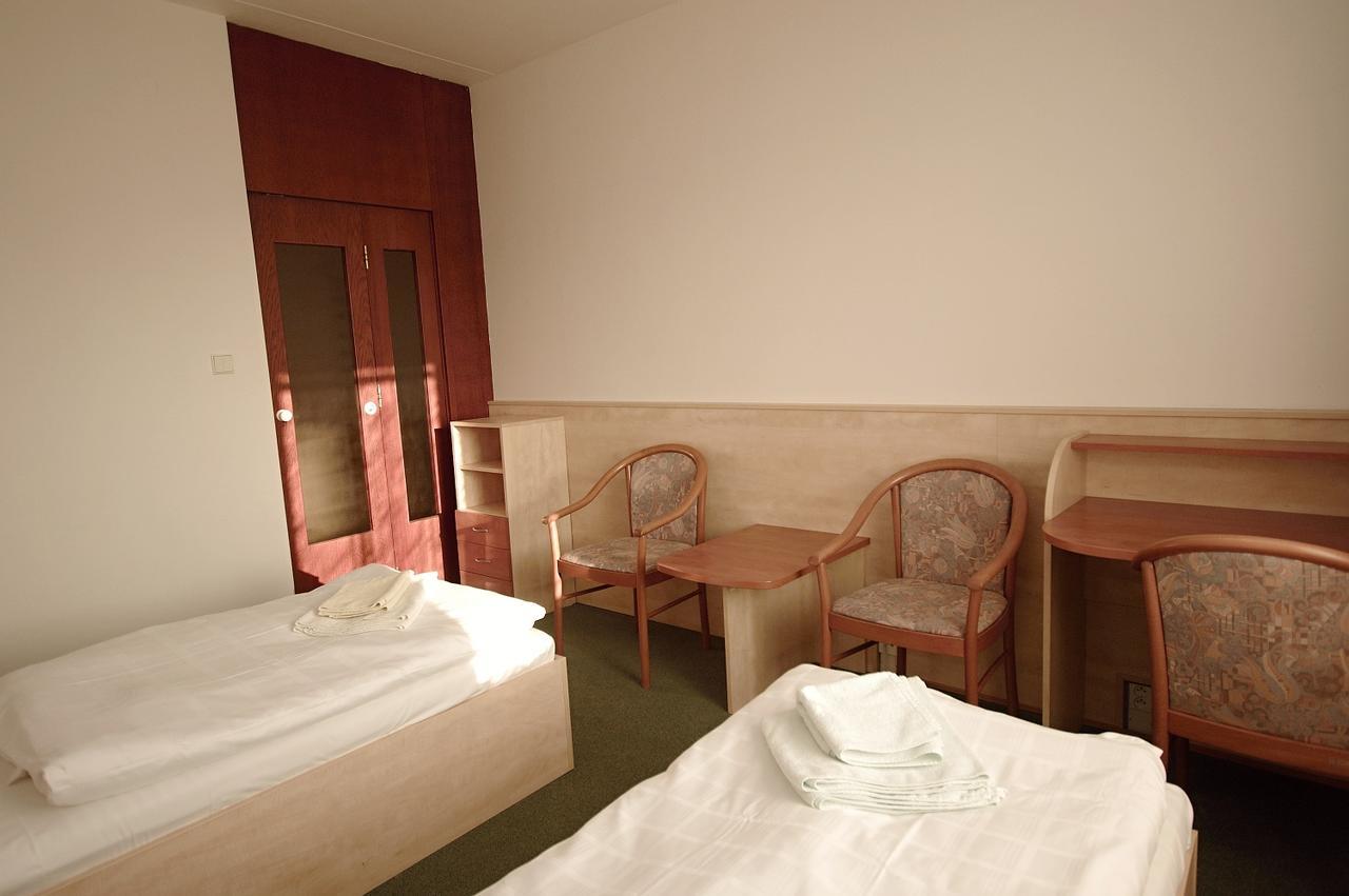 Kolej Akademie Hotel Brno Luaran gambar